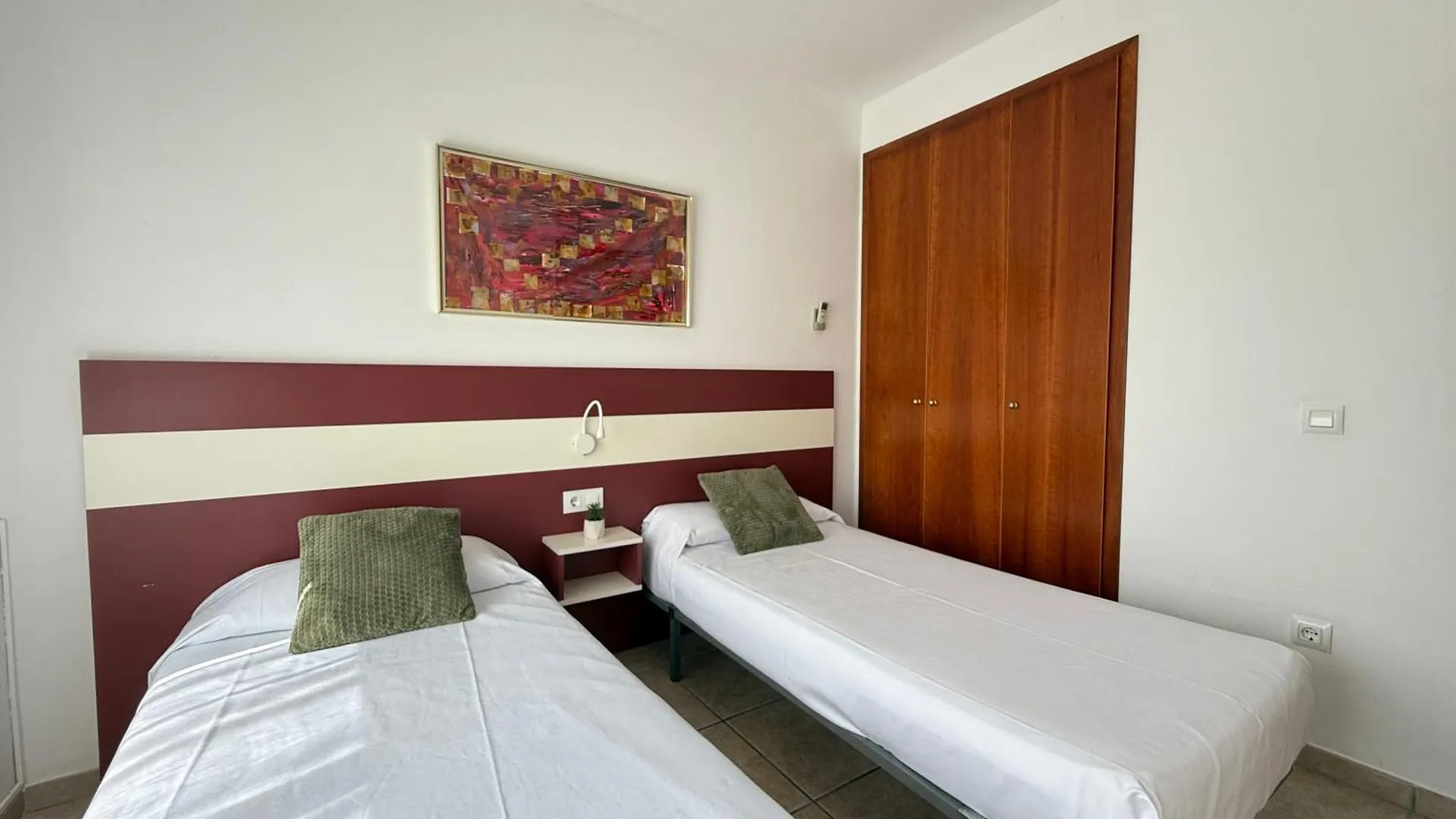 Agi Rodas Apartments Roses 0*,  Španělsko